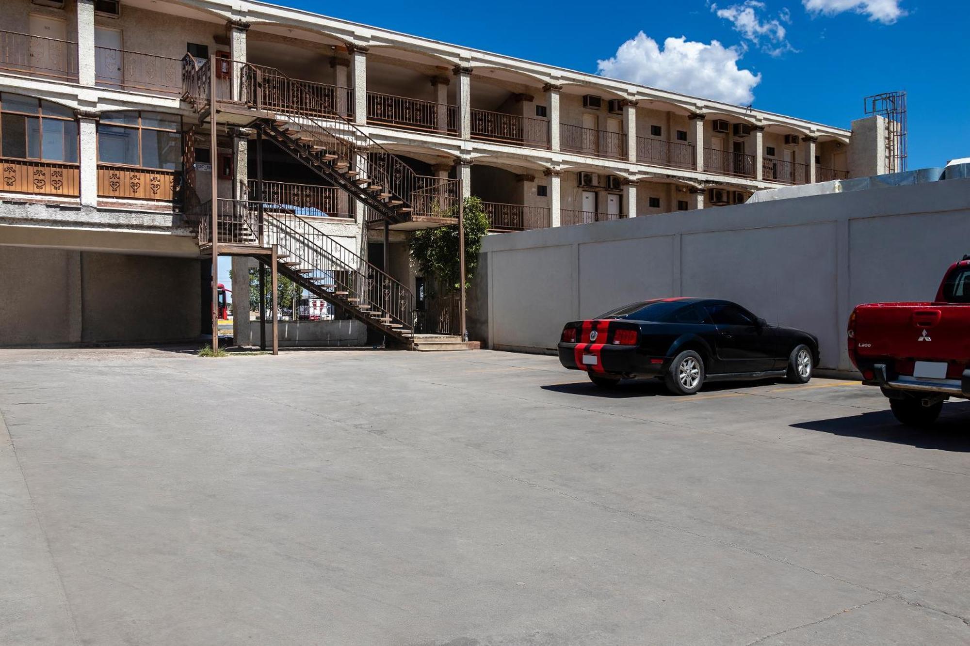 Oyo Hotel Real Del Sur, Estadio ชิฮวาฮวา ภายนอก รูปภาพ